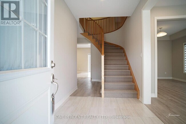 242 Springfield Cres in Clearview, ON - Building Photo - Building Photo