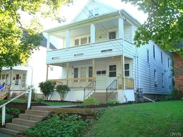 216 Miles Ave in Syracuse, NY - Building Photo