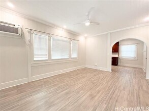 1519 Thurston Ave in Honolulu, HI - Building Photo - Building Photo