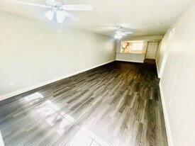 2005 Palm Beach Trace Dr, Unit 2005 in Royal Palm Beach, FL - Building Photo