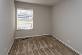 Midtown Square Apartments, Chattanooga in Red Bank, TN - Foto de edificio - Interior Photo