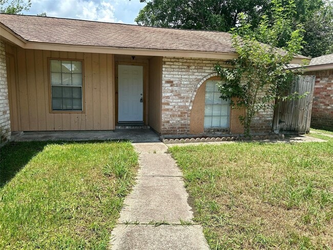 727 Doncrest St in Channelview, TX - Building Photo - Building Photo