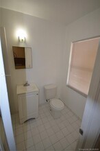 700 NE 85th St-Unit -12 in Miami, FL - Building Photo - Building Photo