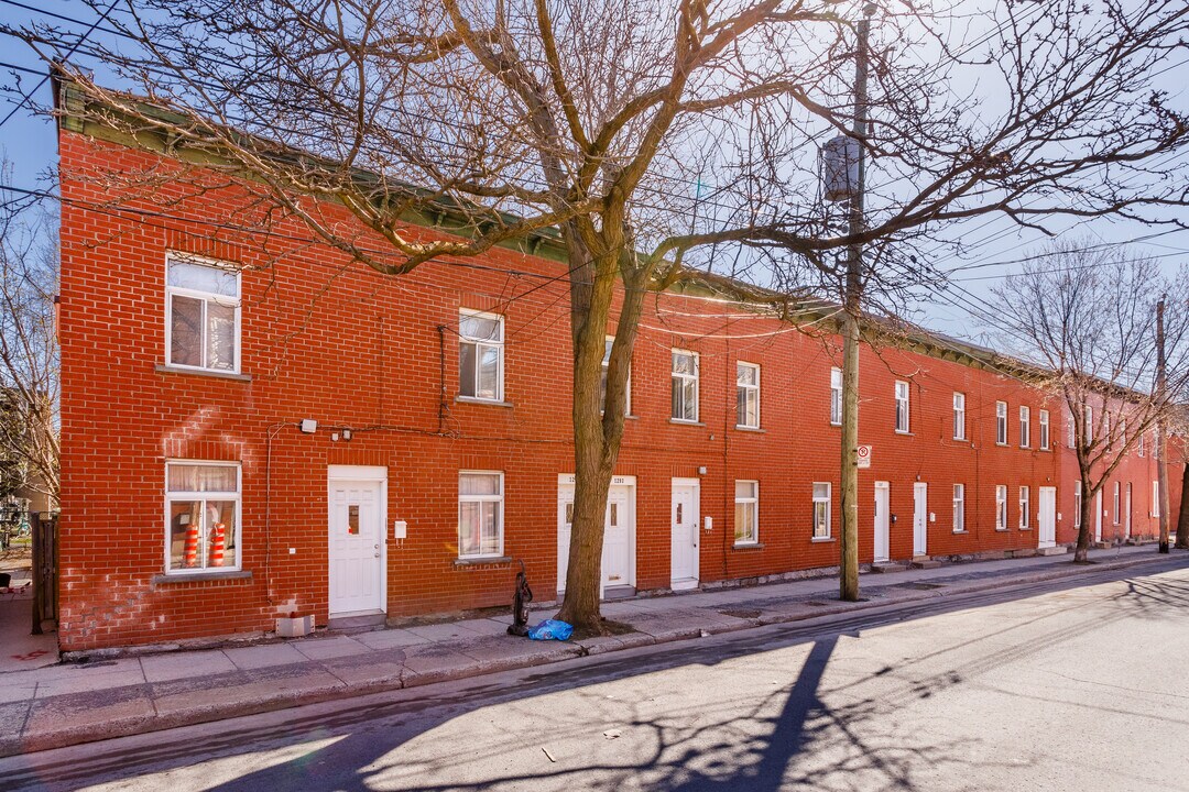 1279 Ropery St in Montréal, QC - Building Photo