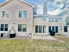 2904 Old Hwy 8 in St. Anthony, MN - Building Photo - Building Photo