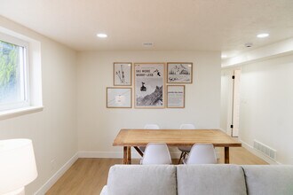 6805 S Nye Dr, Unit Apartment in Cottonwood Heights, UT - Building Photo - Building Photo