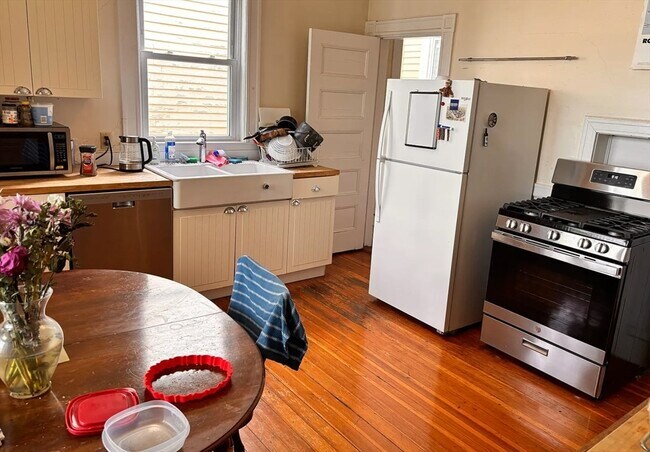 property at 67 Dana St
