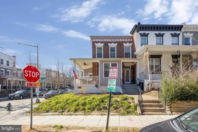 property at 1628 Eckington Pl NE