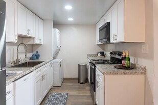 Lodge2765 in Tallahassee, FL - Building Photo