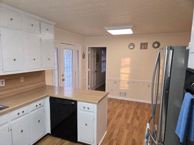 1231 Kelleytown Rd in Mcdonough, GA - Foto de edificio - Building Photo