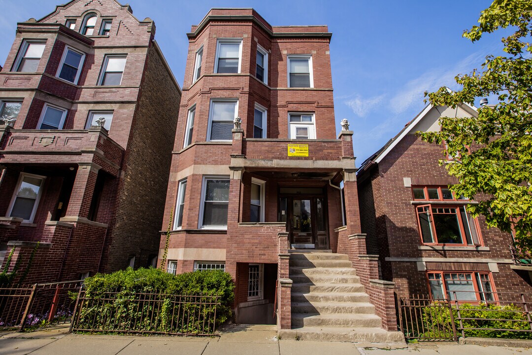 1922 N Wood St in Chicago, IL - Building Photo