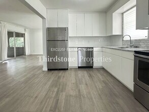 8105 Santillo Dr in Jacksonville, FL - Building Photo - Building Photo