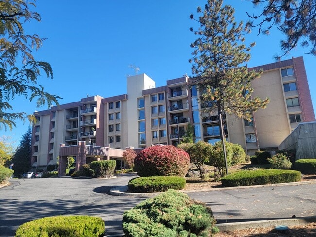 property at 1311 S Westcliff Pl