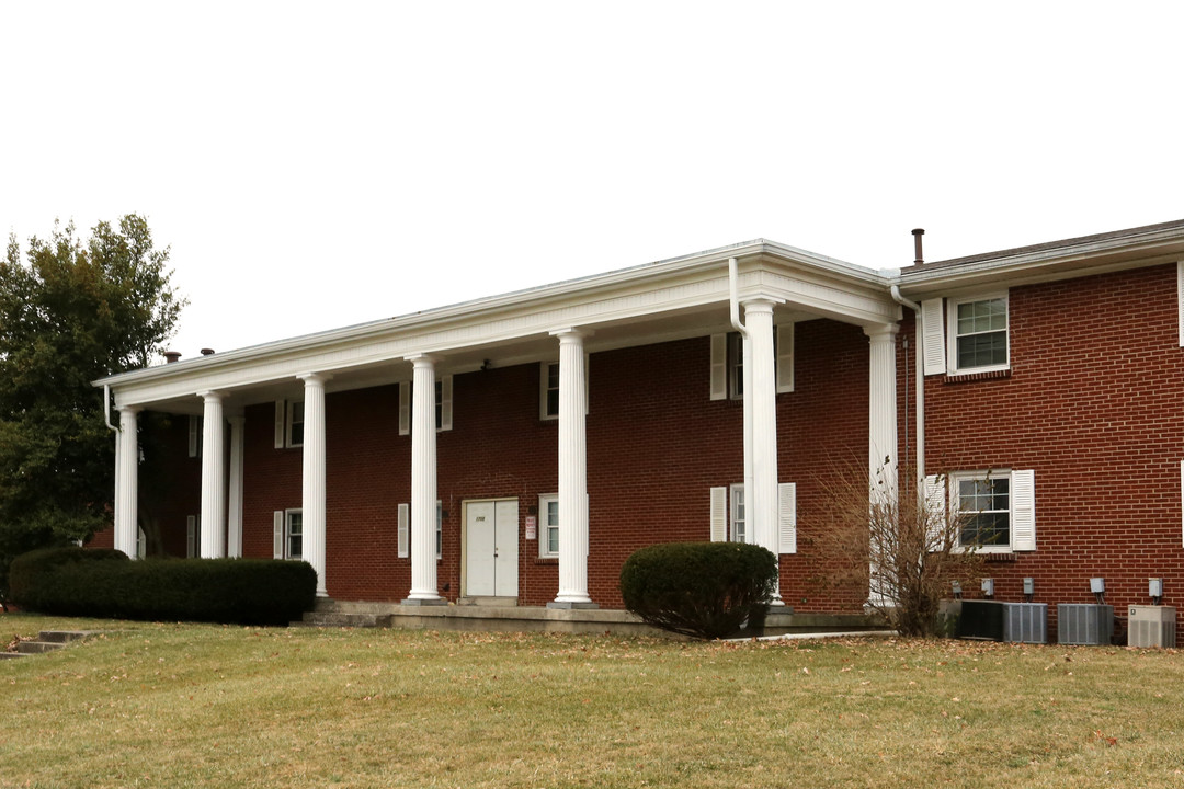 The Columns in Lexington, KY - Foto de edificio