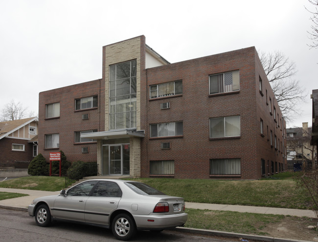 Monroe Villa Apartments in Denver, CO - Foto de edificio - Building Photo