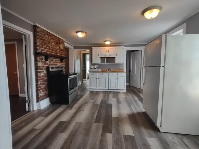 property at 184 S Main St