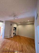 729 W Grand Ave in Chicago, IL - Building Photo - Building Photo