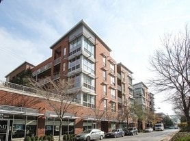 2025 S Indiana Ave in Chicago, IL - Building Photo
