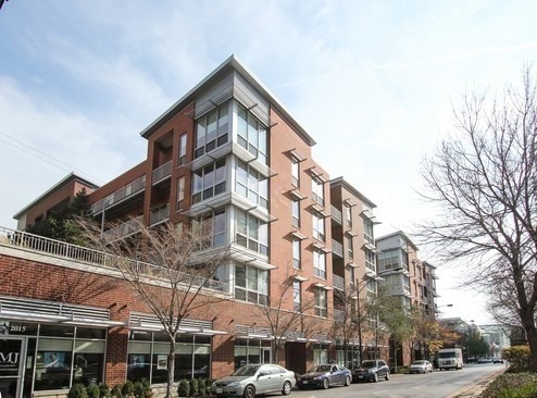 property at 2025 S Indiana Ave