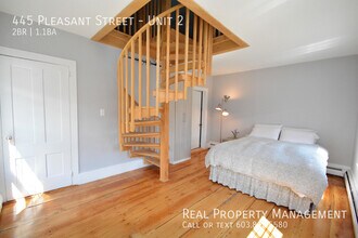 445 Pleasant St in Portsmouth, NH - Building Photo - Building Photo