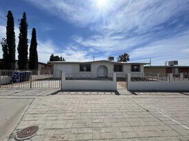 312 Graphite Dr in El Paso, TX - Building Photo