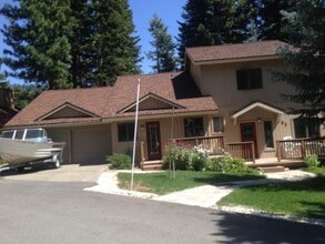703 Birdie Way in Incline Village, NV - Building Photo - Building Photo