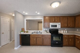 3259 N Senseney Cir in Clarksville, TN - Building Photo - Building Photo