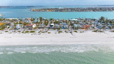 1205 Gulf Way in St Pete Beach, FL - Building Photo - Building Photo