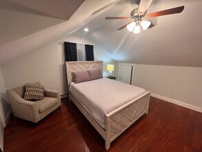 33 Forest St, Unit 2 in Boston, MA - Building Photo - Building Photo