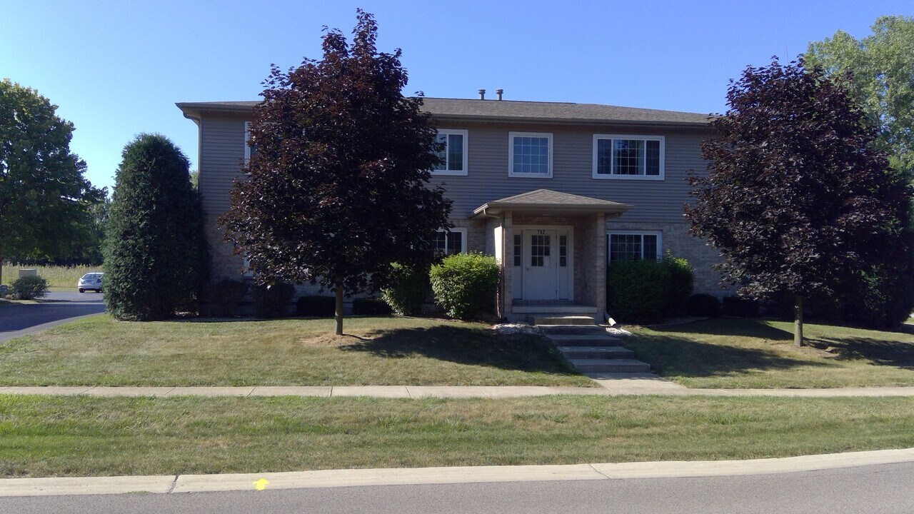 788 Highview Dr in Antioch, IL - Building Photo