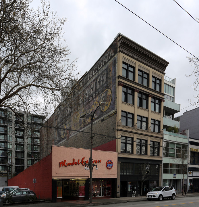 51 Hastings St in Vancouver, BC - Building Photo