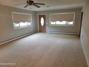 43 Rodhos St in Toms River, NJ - Building Photo - Building Photo