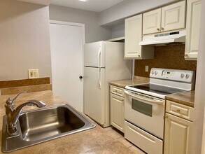 3004 Parkway Blvd in Kissimmee, FL - Building Photo - Building Photo
