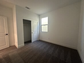 10273 Digby Fine St in Las Vegas, NV - Building Photo - Building Photo