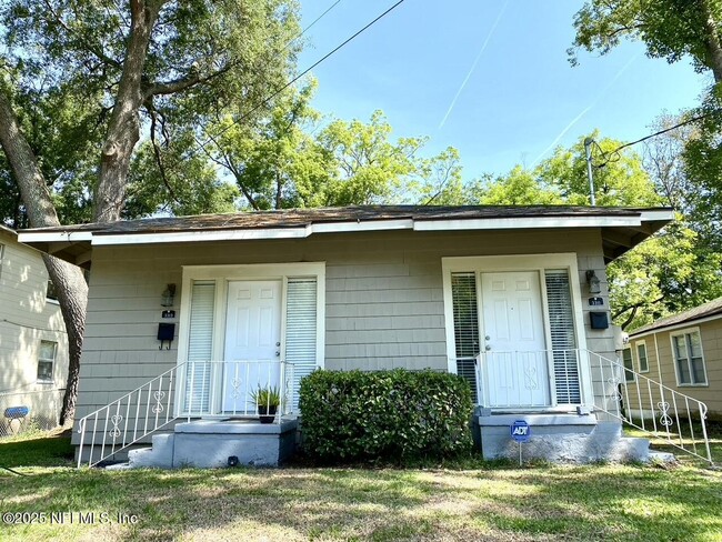 property at 3313 College St