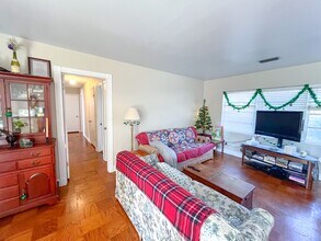 4018 NW 10th Ave in Gainesville, FL - Building Photo - Building Photo