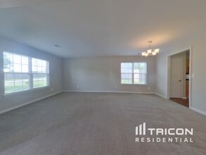 7838 Montbrook Dr in Charlotte, NC - Building Photo - Building Photo