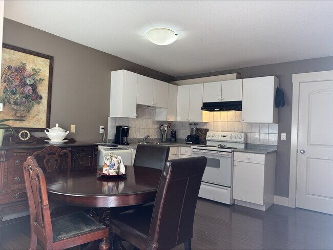 8572 Thorpe St in Mission, BC - Building Photo - Building Photo