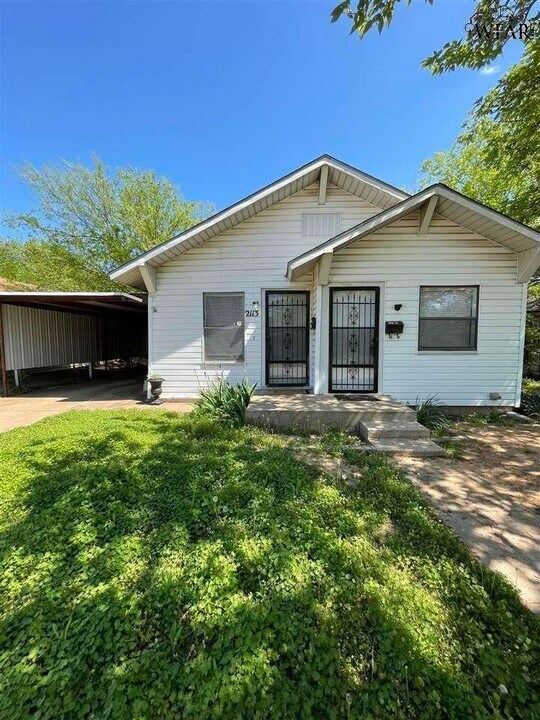 2113 Fillmore St in Wichita Falls, TX - Building Photo