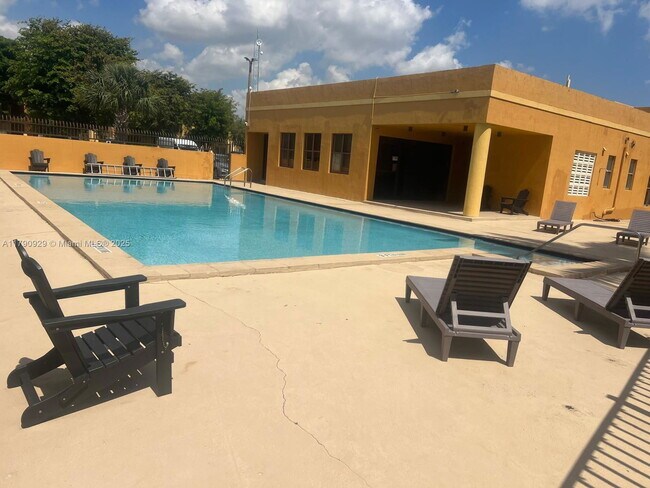 property at 686 NW 114th Ave