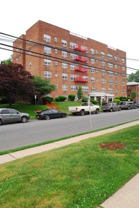 Cherry Hill Towers in Elizabeth, NJ - Building Photo - Building Photo