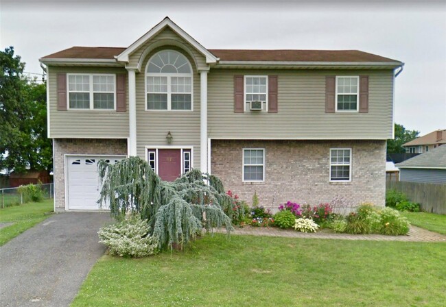 property at 87 Palm St