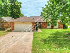 800 Royal Ln in Yukon, OK - Building Photo - Building Photo