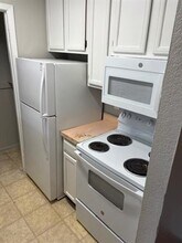 1810 N Garrett Ave in Dallas, TX - Building Photo - Building Photo