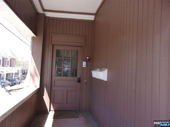 1 Hawthorne Ave in Park Ridge, NJ - Building Photo - Building Photo