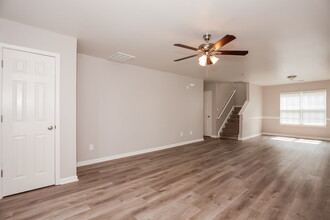 3236 Reid Brook Ln in Charlotte, NC - Building Photo - Building Photo