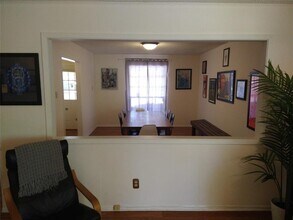 1002 Colony N Dr in Austin, TX - Building Photo - Building Photo