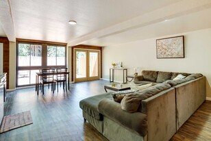 5055 Old Dublin Rd in Castro Valley, CA - Building Photo