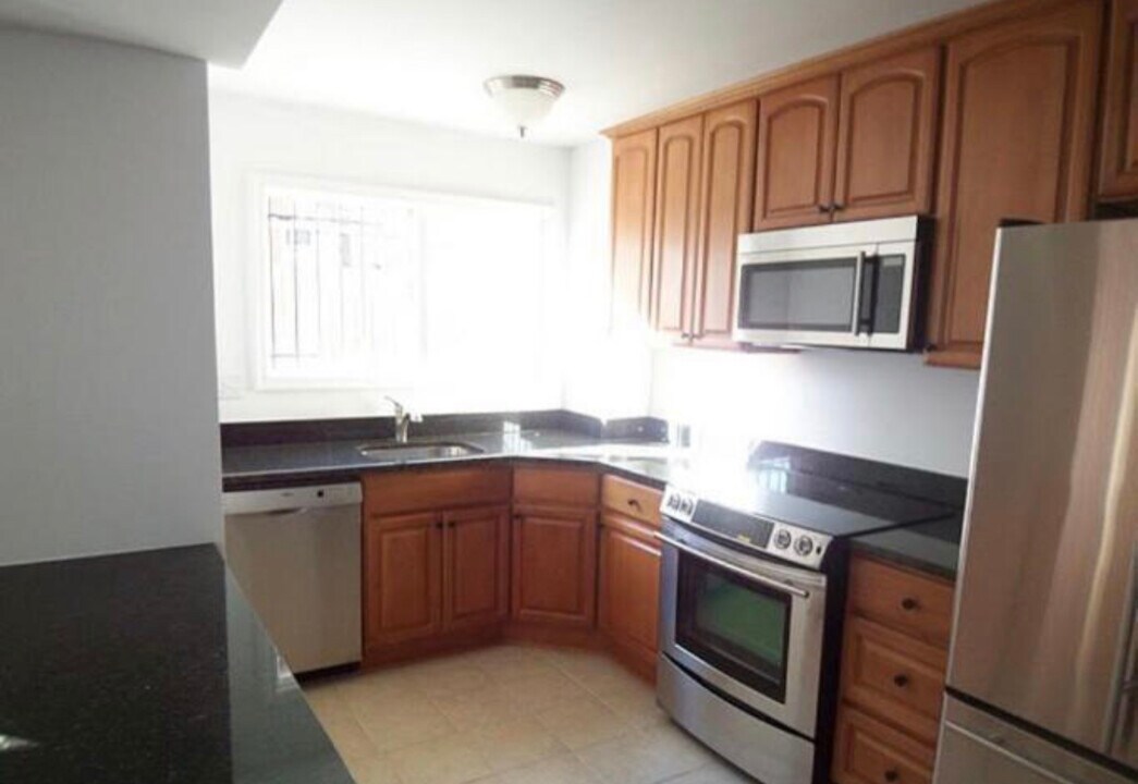 1386 Bryant St NE, Unit 101 in Washington, DC - Building Photo