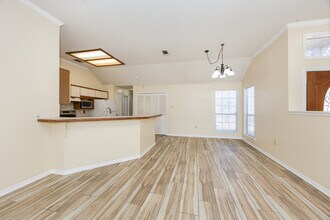 13422 S Fairview Ave in Baton Rouge, LA - Building Photo - Building Photo